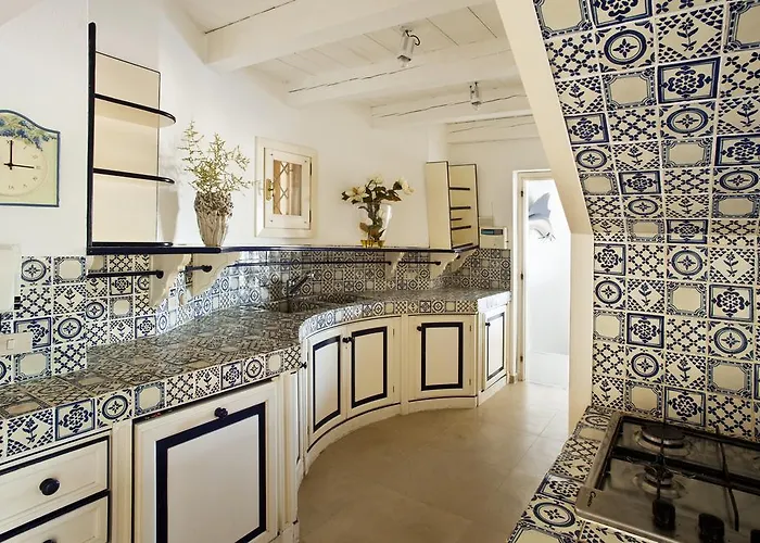 Dei Tramonti Villa *